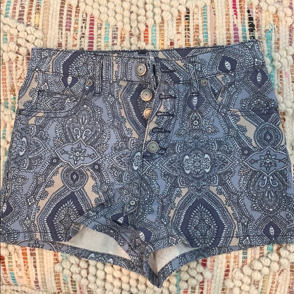 BCBGeneration high waisted paisley shorts